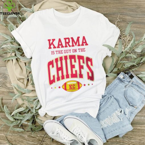 Taylor Swift Karma Is The Guy On The Chiefs Reference To Travis Kelce Unisex T Shirt