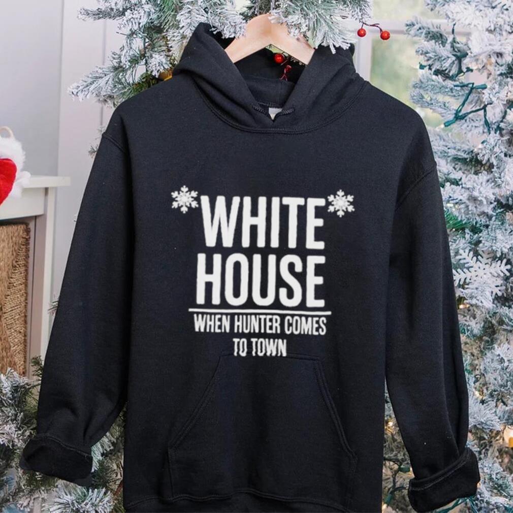 Irishpeachdesigns White House When Hunter Comes To Town Hoodie Irishpeachdesigns White House When Hunter Comes To Town Hoodie