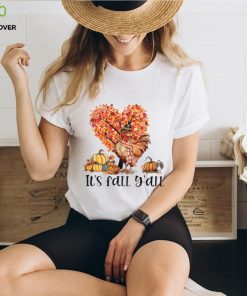 It's Fall Y'all Chicken Under The Heart Autumn Tree Pumpkins Thanksgiving Chicken Classic T Shirt