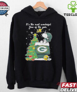 It’s The Most Wonderful Time Of The Years Peanuts And Friends X Green Bay Packers Merry Christmas Shirt