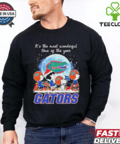 It’s The Most Wonderful Time Of The Years Peanuts Characters X Florida Gators Merry Christmas Shirt