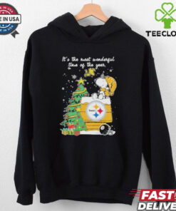 It’s The Most Wonderful Time Of The Years Peanuts Snoopy And Woodstock X Pittsburgh Steelers Merry Christmas Shirt