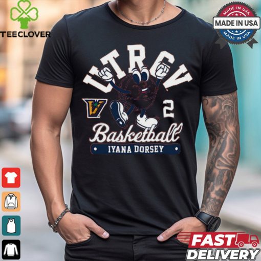 Iyana Dorsey   Crewneck shirt