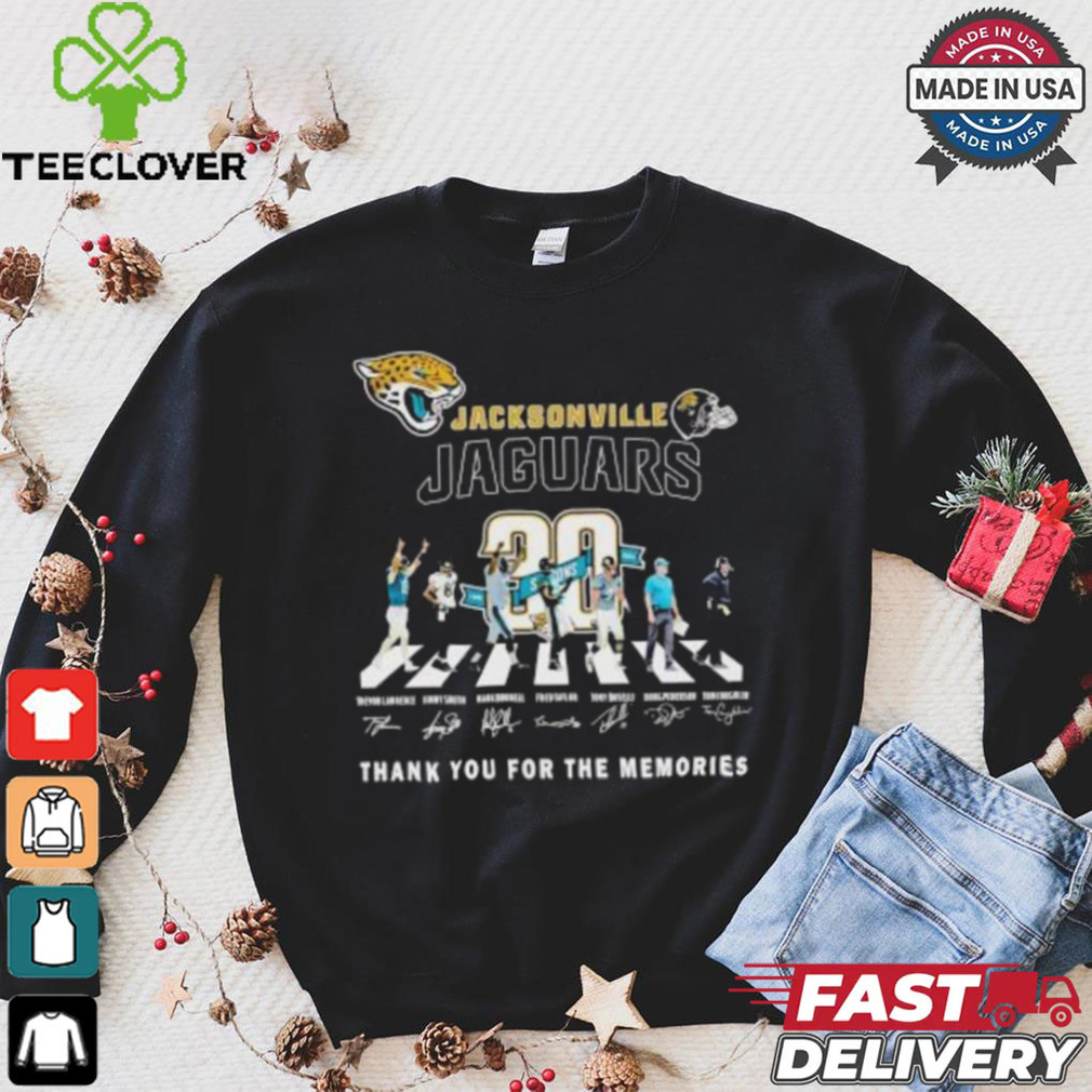 Jacksonville Jaguars walking across thank you for the memories signatures Shirt Jacksonville Jaguars walking across thank you for the memories signatures Shirt