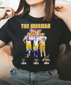 Jayden Daniels Joe Burrow And Billy Cannon Lsu Tigers The Heisman Trophy Signatures hoodie, sweater, longsleeve, shirt v-neck, t-shirt