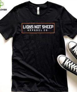 Jesse James Wearing Lions Not Sheep Apparel Co Sweatshirt