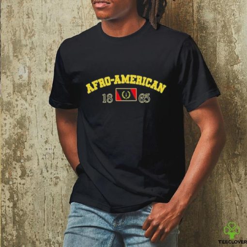 Jhilikeye wearing afro American heritage flag 1865 T hoodie, sweater, longsleeve, shirt v-neck, t-shirt