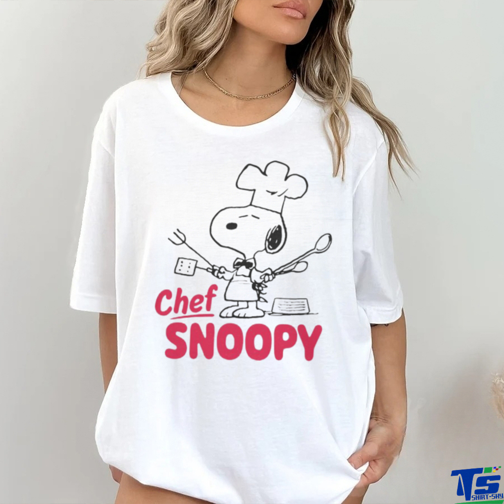 Juniors' Peanuts Chef Snoopy shirt Juniors' Peanuts Chef Snoopy shirt