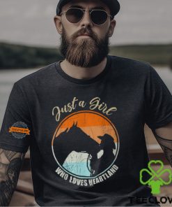 Just A Girl Who Loves Heartland Cowgirl Vintage T Shirt