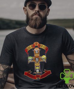 KING OF D PIRATES Shirt