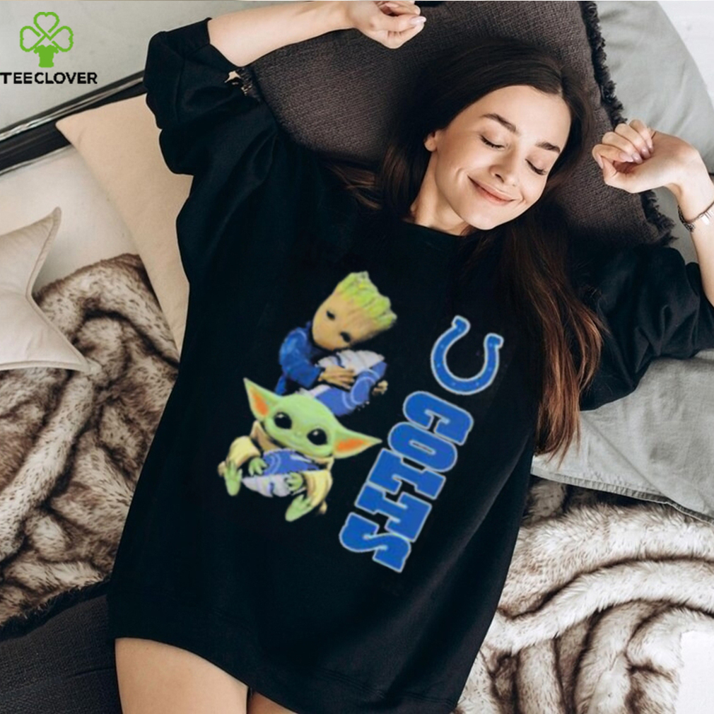 Baby Yoda And Groot Hug Indianapolis Colts Shirt Baby Yoda And Groot Hug Indianapolis Colts Shirt
