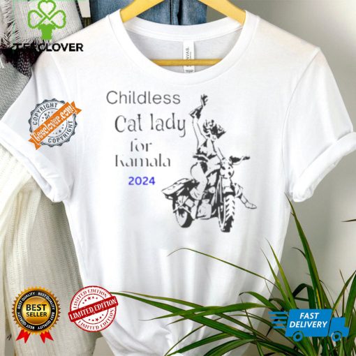 Kamala Harris Shirt Childless Cat Ladies for Kamala Harris 47 Funny Pro Kamala T Shirt Women’s Rights Activist Tee Election 2024 Vote Shirt