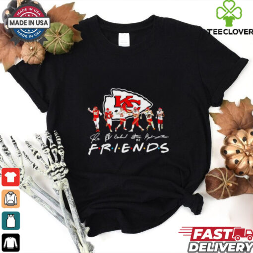 Kansas City Chiefs Chris Jones Patrick Mahomes and Isiah Pacheco Friends Football Signatures shirt
