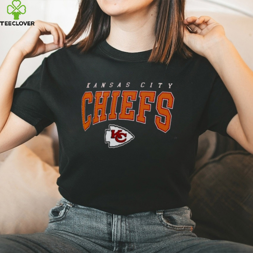 Kansas City Chiefs Hands Off Long Sleeve Adaptive T-Shirt - Red