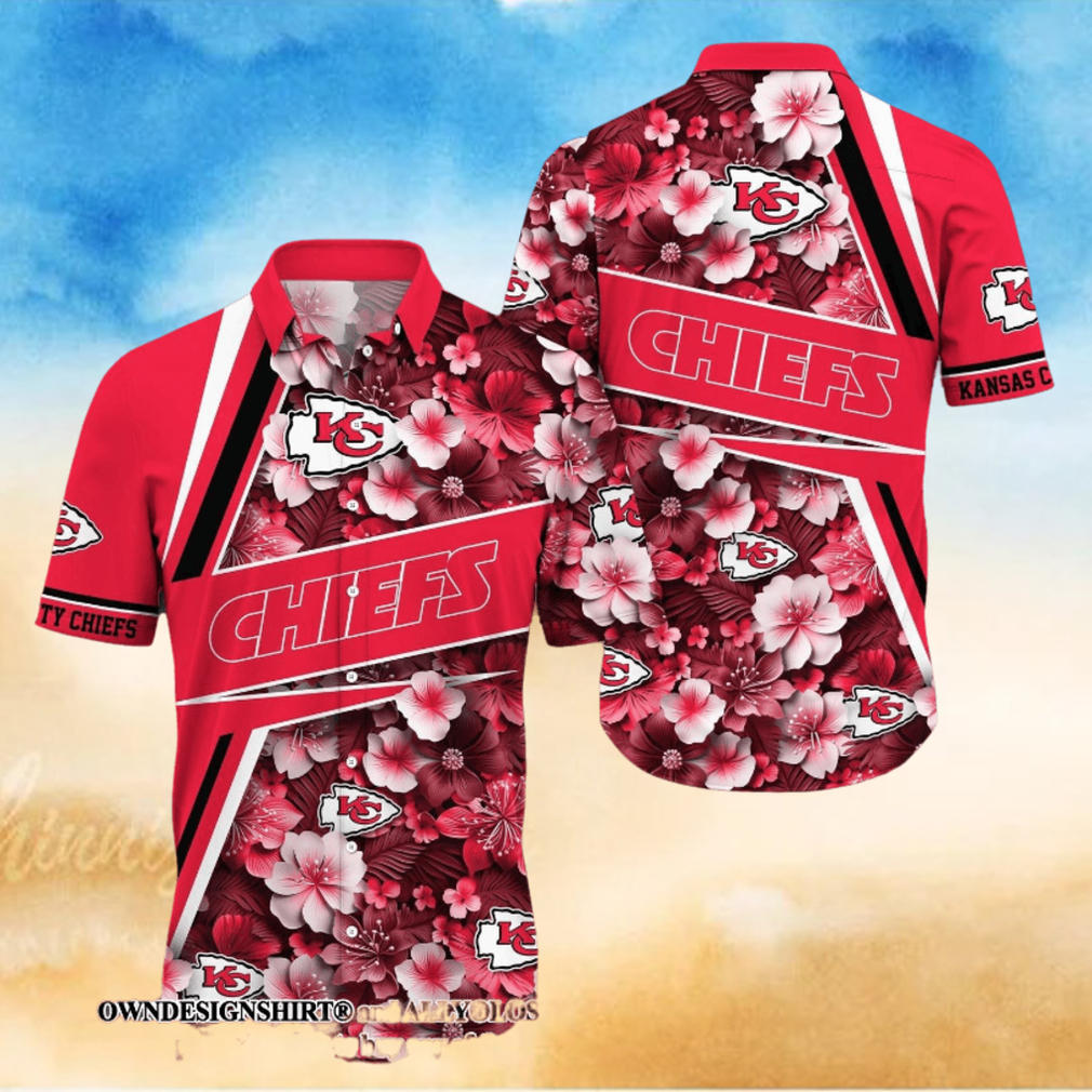 Kansas City Chiefs Hot Outfit Hawaiian Shirt Kansas City Chiefs Hot Outfit Hawaiian Shirt