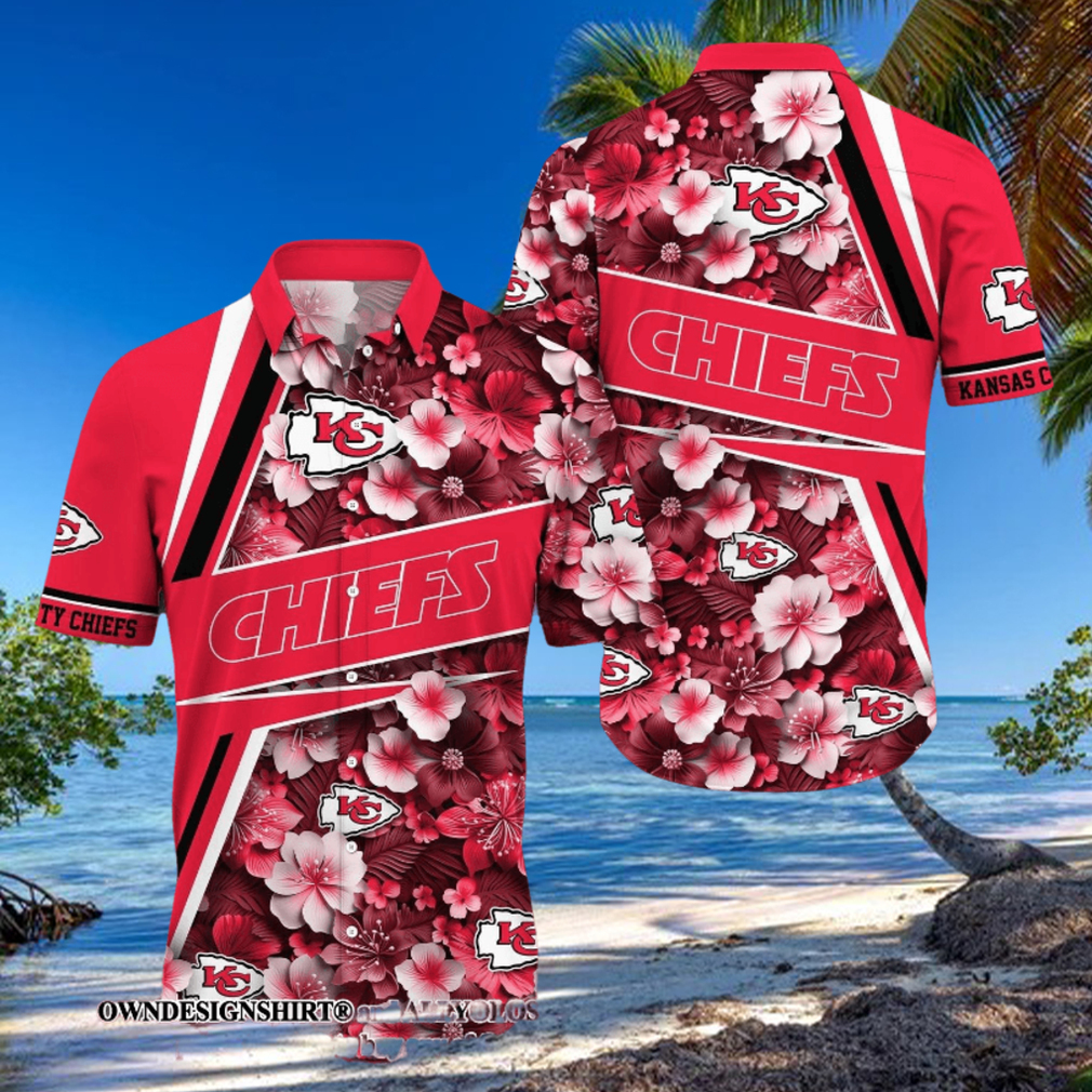 Kansas City Chiefs Hot Outfit Hawaiian Shirt Kansas City Chiefs Hot Outfit Hawaiian Shirt
