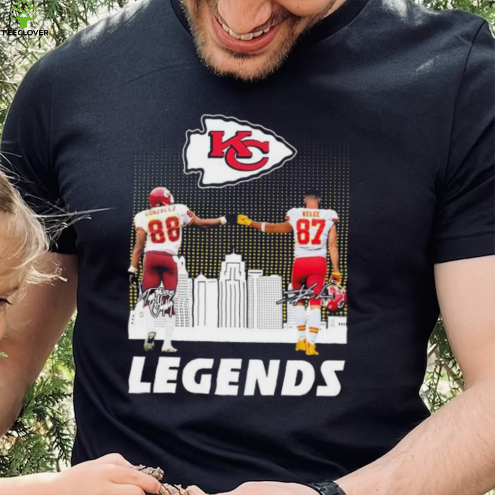 Kansas City Chiefs Legend Tony Gonzalez And Travis Kelce Signatures Shirt -  Teespix - Store Fashion LLC