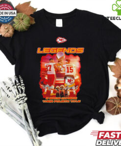 Kansas City Chiefs Legends Travis Kelce and Patrick Mahomes 2 Bros Chasing Their Fourth Title Signatures shirt