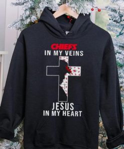 Kansas City Chiefs Nfl In My Veins Jesus In My Heart Cross 2024 T Shirt