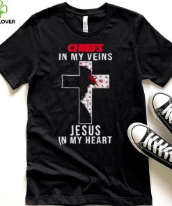 Kansas City Chiefs Nfl In My Veins Jesus In My Heart Cross 2024 T Shirt