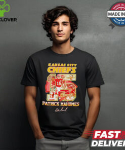 Kansas City Chiefs Patrick Mahomes 15 Signature NFL 2024 season shirt