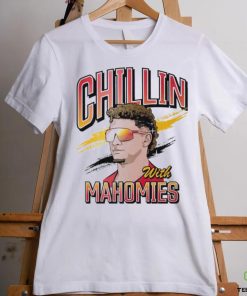 Kansas City Chiefs Patrick Mahomes chillin with Mahomies shirt