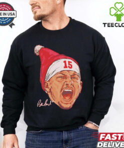 Kansas City Chiefs Patrick Mahomes wearing Santa hat signature shirt