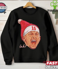 Kansas City Chiefs Patrick Mahomes wearing Santa hat signature shirt