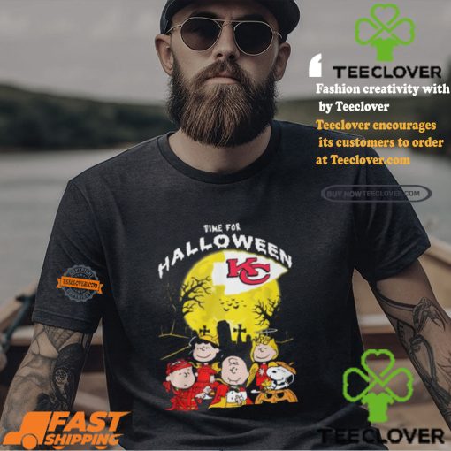 Kansas City Chiefs Snoopy Time For Halloween And The Chiefs Love T Shirt