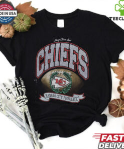 Kansas City Chiefs Stoney Clover Lane x '47 Black Glitter Rocker Retro Tubular T Shirt 1 Kansas City Chiefs Stoney Clover Lane x '47 Black Glitter Rocker Retro Tubular T Shirt