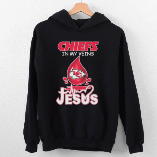 Kansas City Chiefs Water Drops In My Veins Jesus In My Heart Shirt