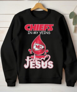 Kansas City Chiefs Water Drops In My Veins Jesus In My Heart Shirt
