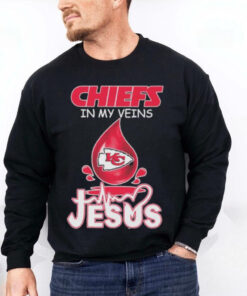 Kansas City Chiefs Water Drops In My Veins Jesus In My Heart Shirt