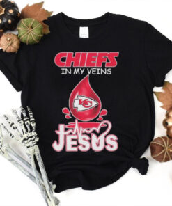 Kansas City Chiefs Water Drops In My Veins Jesus In My Heart Shirt