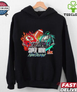 Kansas City Chiefs vs Philadelphia Eagles helmet Super Bowl 2025 shirt