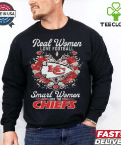 Kansas City Chiefs – Real Women Love Football Smart Women Chiefs Unisex T Shirt