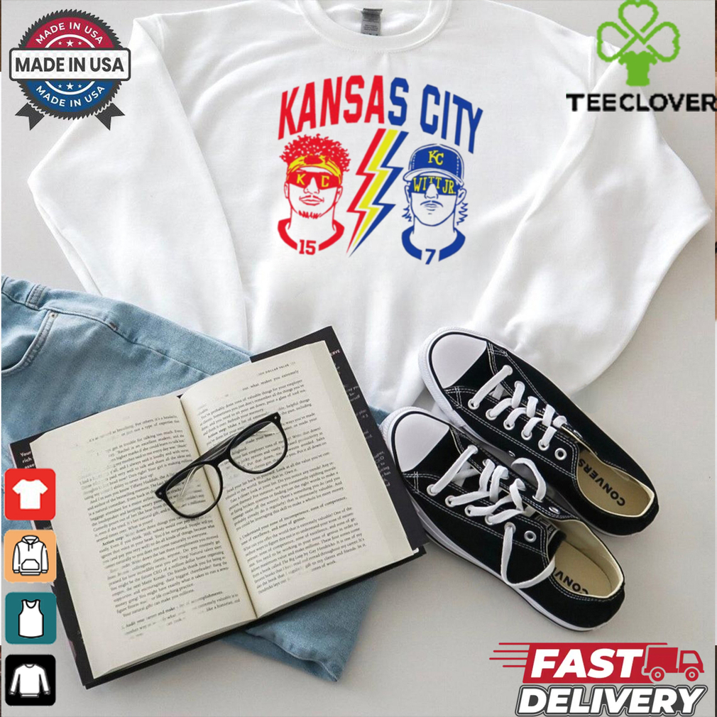 Kansas City Royals and Kansan City Chiefs football Patrick Mahomes vs Witt Jr. shirt Kansas City Royals and Kansan City Chiefs football Patrick Mahomes vs Witt Jr. shirt