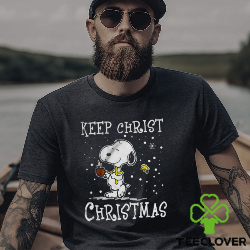 Keep christ Christmas Snoopy hugs the Cross cute shirt Keep christ Christmas Snoopy hugs the Cross cute shirt