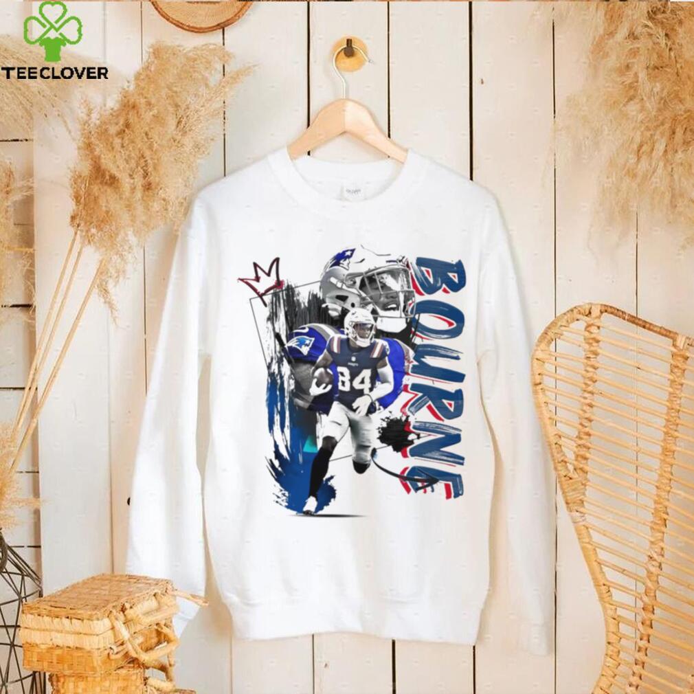 Kendrick Bourne number 84 New England Patriots football player pose poster shirt Kendrick Bourne number 84 New England Patriots football player pose poster shirt
