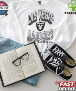 Las Vegas Raiders Gameday Couture Women_s Time Out Oversized shirt