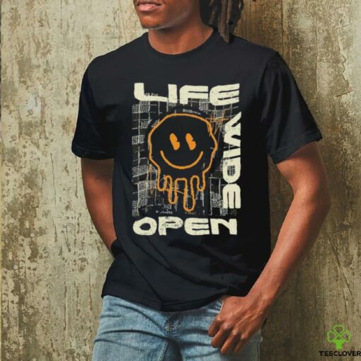 Life Wide Open Icon Smiley Cboystv T shirts