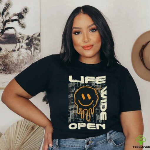 Life Wide Open Icon Smiley Cboystv T shirts