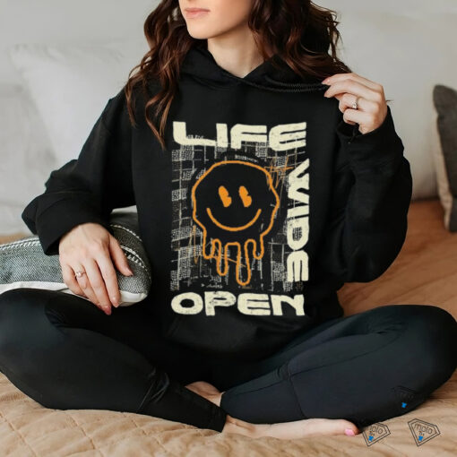 Life Wide Open Icon Smiley Cboystv T shirts