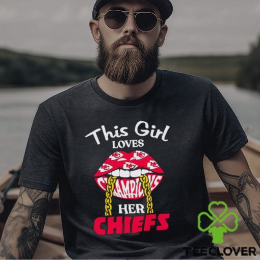 Lips This girl loves her Chiefs shirt