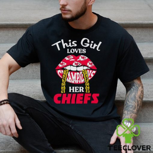 Lips This girl loves her Chiefs shirt