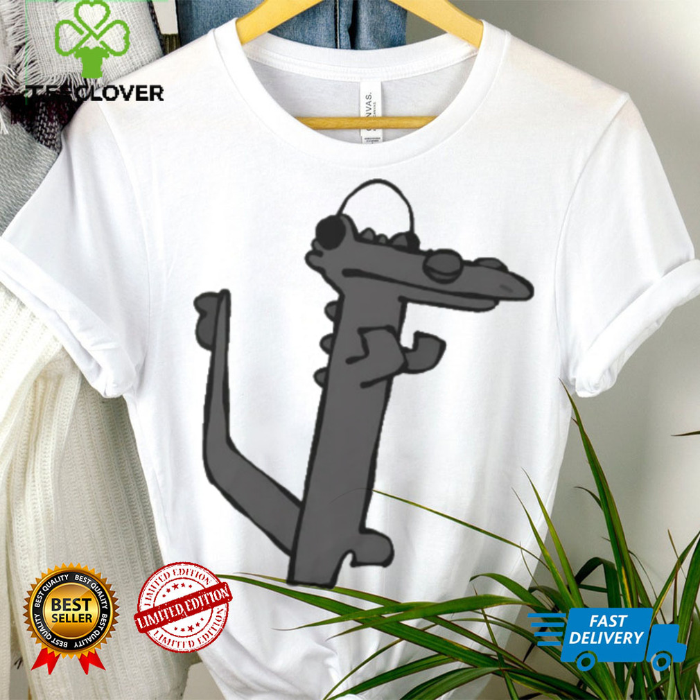 Listen Toothless Chilling Essential T Shirt Listen Toothless Chilling Essential T Shirt