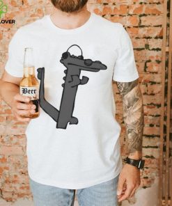 Listen Toothless Chilling Essential T Shirt