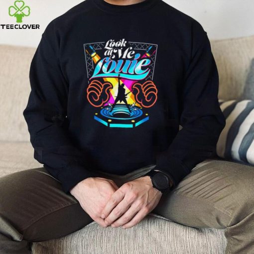 Look at me Louie singer logo shirt