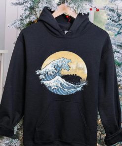 Lord of the Rings The Great Wave of the Ringwraiths t hoodie, sweater, longsleeve, shirt v-neck, t-shirt