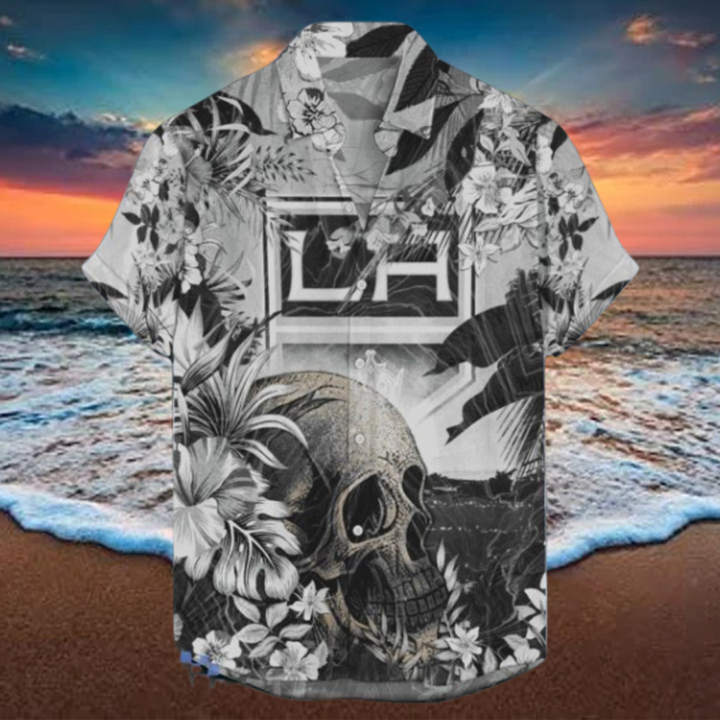 Los Angeles Kings NHL Hawaiian Shirt Tropical Skull Design For Men Women Los Angeles Kings NHL Hawaiian Shirt Tropical Skull Design For Men Women